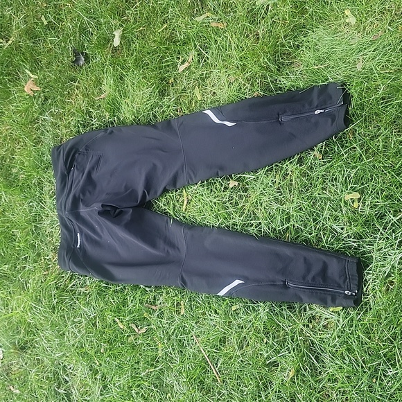 Patagonia Women's Tights- Size Medium - Picture 7 of 7